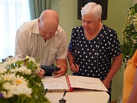 ������� � ������ ���� ���������-���������� ������, ���������� �������� ����, ������� ������ ������ � �������� ���� ����� �� ���� ������� ���.